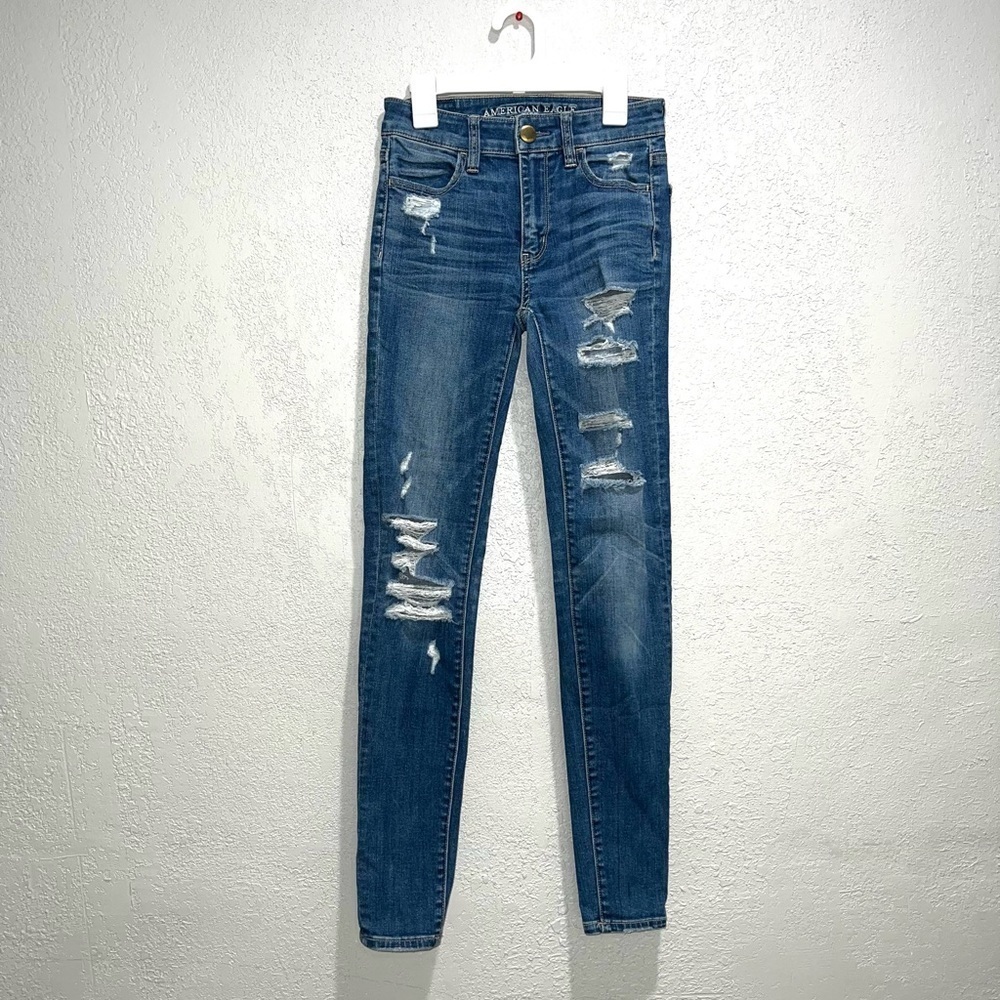 American Eagle Hi Rise Distressed Jegging